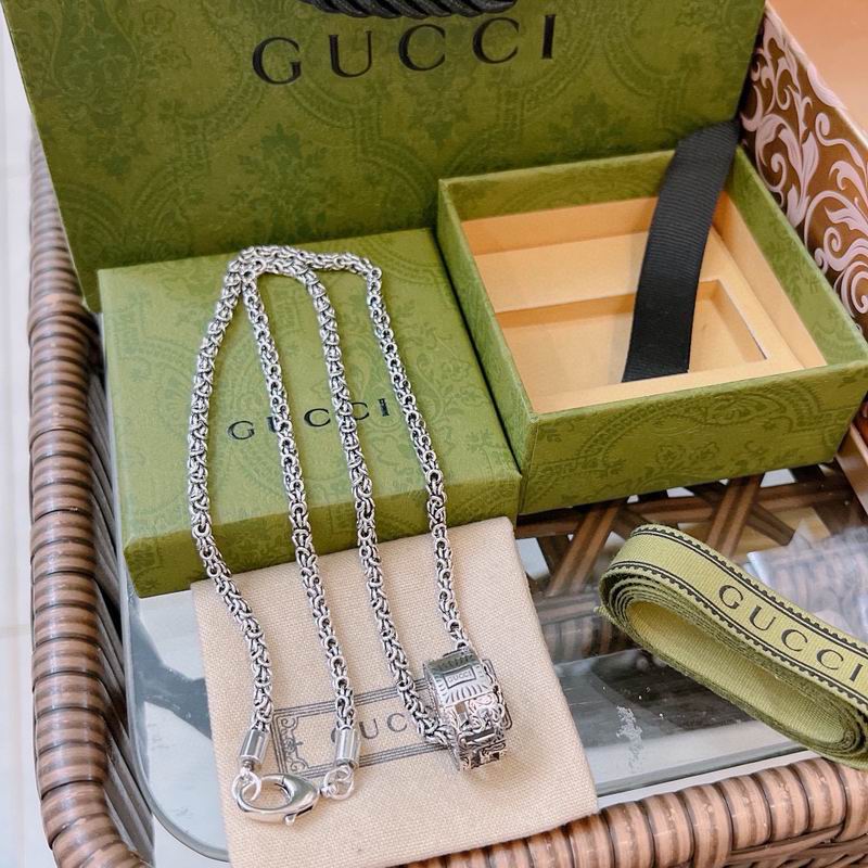 Gucci Necklace 09yxx08
